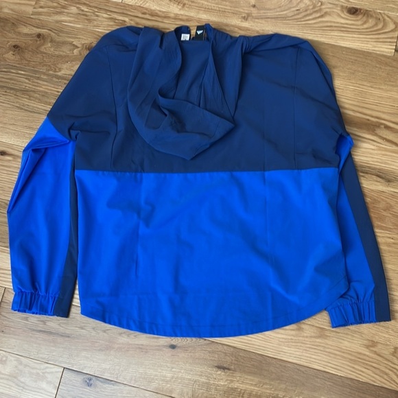 Adidas XL women’s light color blocked hooded jacket - Picture 3 of 3